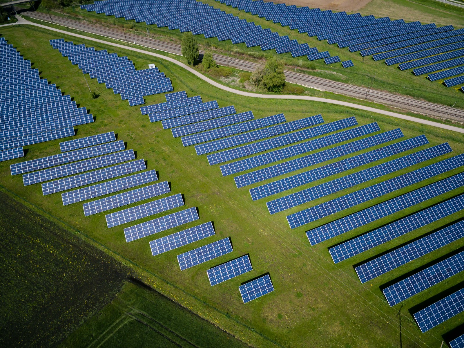Move from sustainability ambition to a prioritized and verifiable building decarbonization plan.